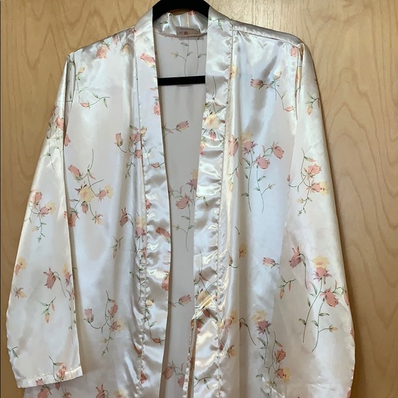 VINTAGE Mr. Robert Floral Satin Long-sleeve Robe - Picture 3 of 8